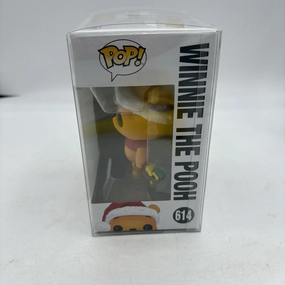 Funko Pop! Vinyl Figure Disney Winnie the Pooh Santa‎ Hat 614 w Protector